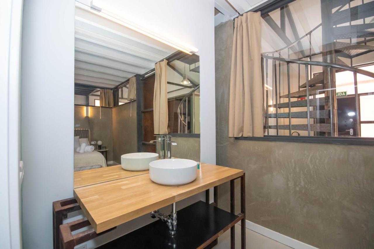 Elegant And Luxurious Temporal In Pdd5 Apartment Madrid