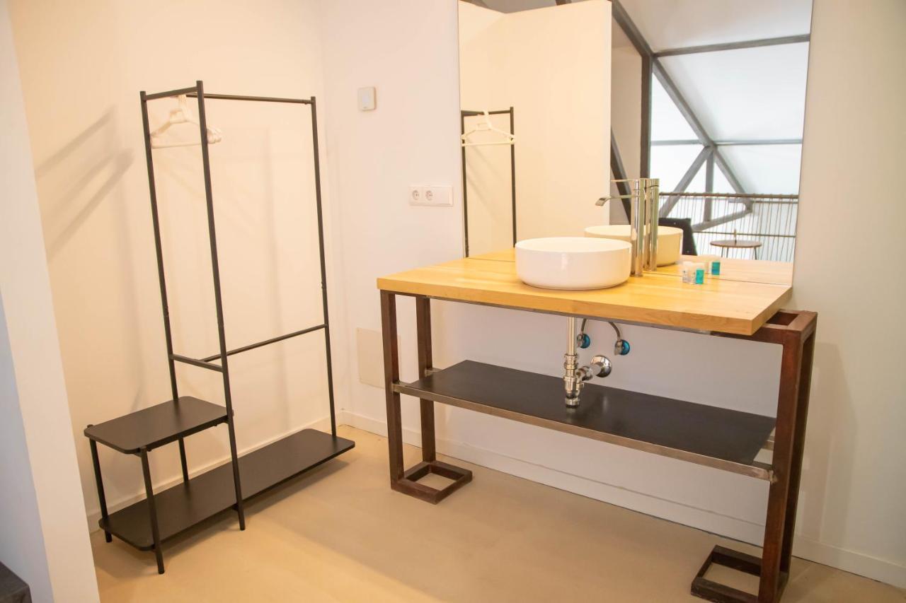 Elegant And Luxurious Temporal In Pdd5 Apartment Madrid