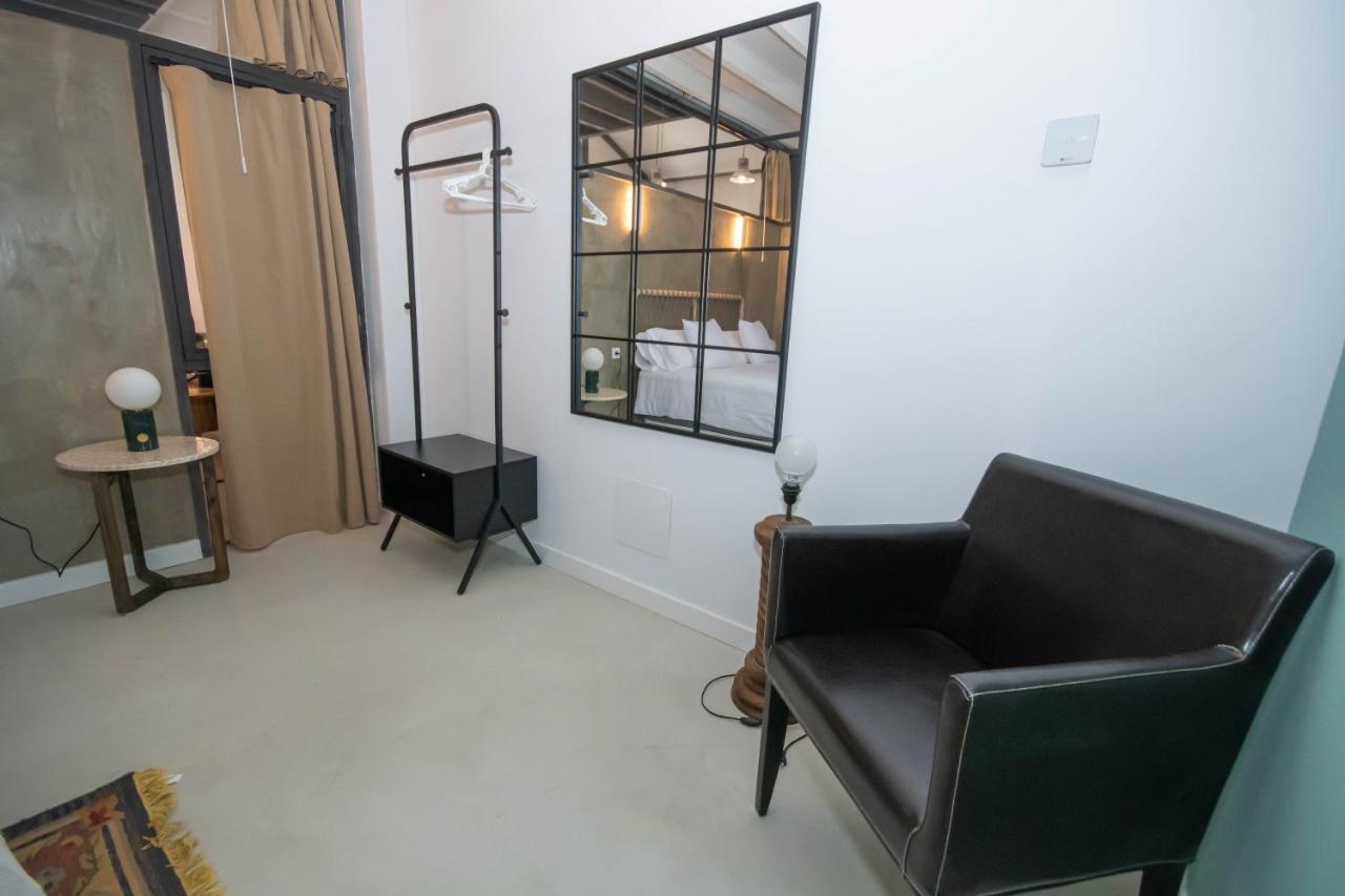 Elegant And Luxurious Temporal In Pdd5 Apartment Madrid