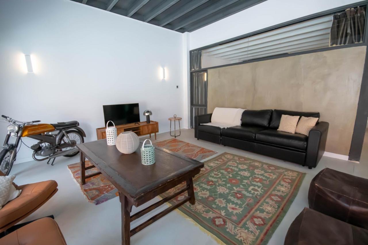 Elegant And Luxurious Temporal In Pdd5 Apartment *