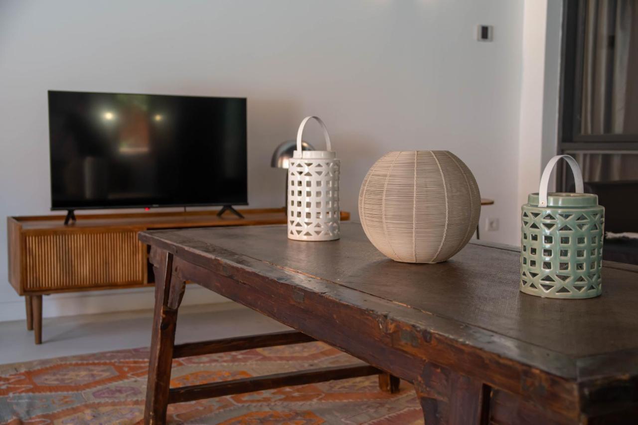 Elegant And Luxurious Temporal In Pdd5 Apartment *